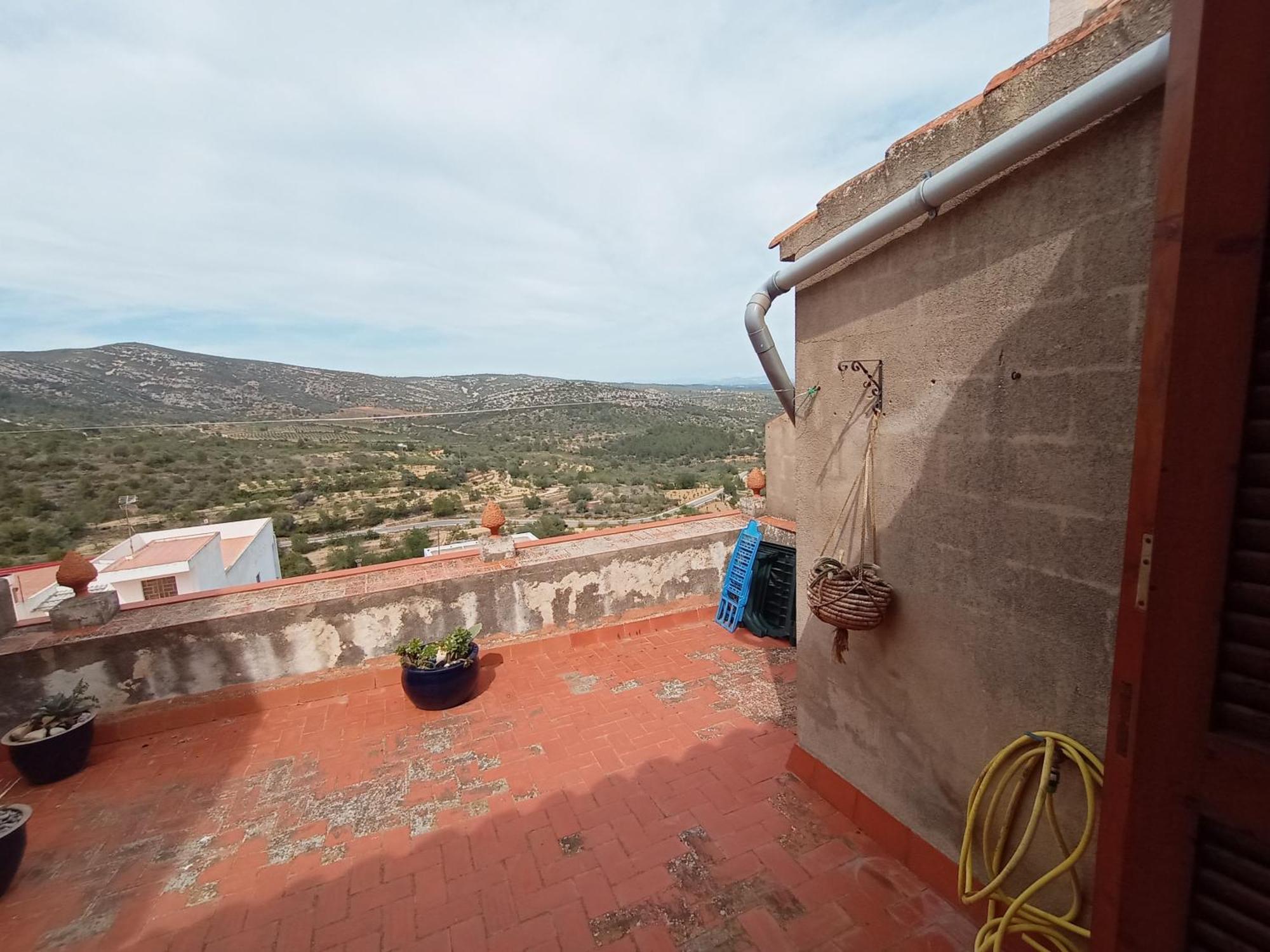 Tranquil And Spacious Townhouse In Historical And Picturesque Cervera Del Maestre Exterior foto